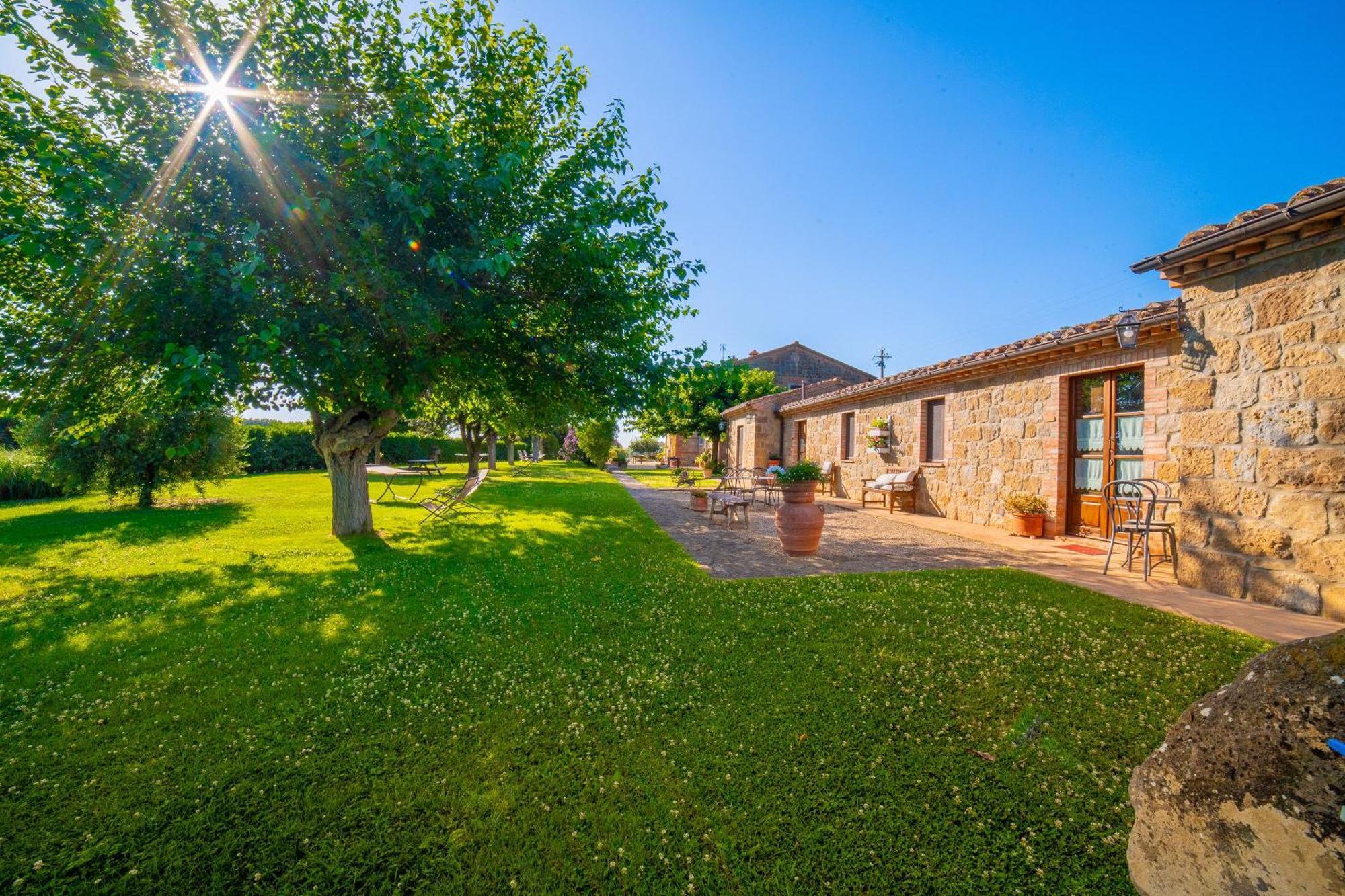 Agriturismo Palazzi Del Papa Pienza Exterior photo